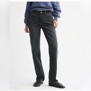 ABERCROMBIE & FITCH MID RISE 90s STRAIGHT IN FADED BLACK SZ 26/2 Reg NWT